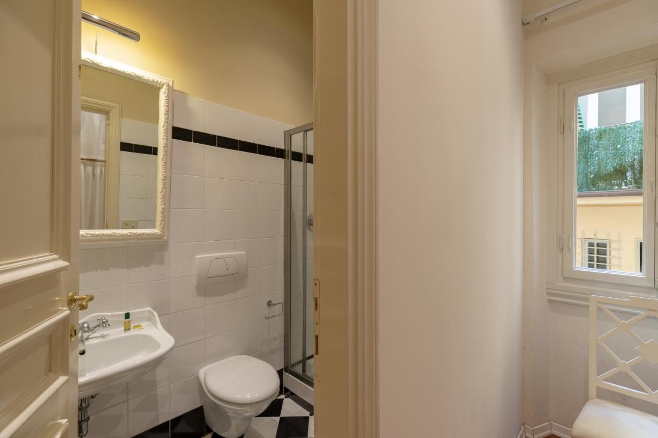 Big Apartment A Stone'S Throw From The Duomo Florence Ngoại thất bức ảnh