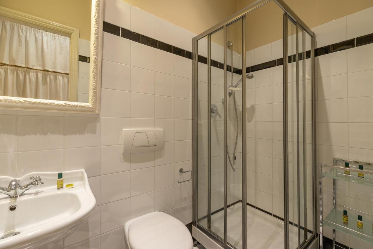 Big Apartment A Stone'S Throw From The Duomo Florence Ngoại thất bức ảnh