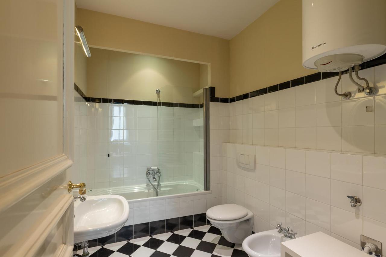 Big Apartment A Stone'S Throw From The Duomo Florence Ngoại thất bức ảnh